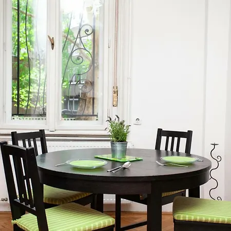 Riverside Cozy Appartamento *